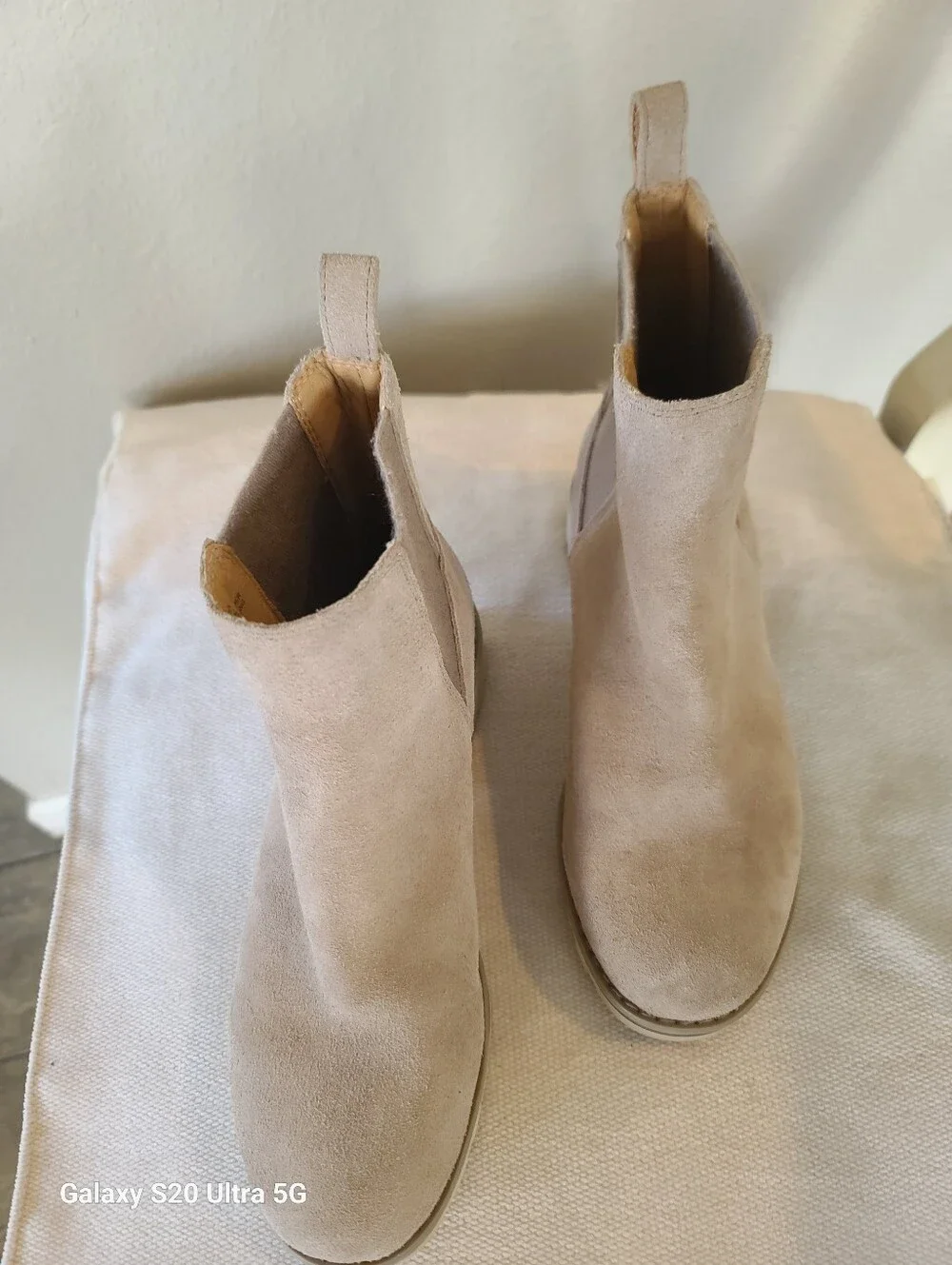 Crown  Vintage Women's Leather Suede Chelsea Boots - Neutral Beige